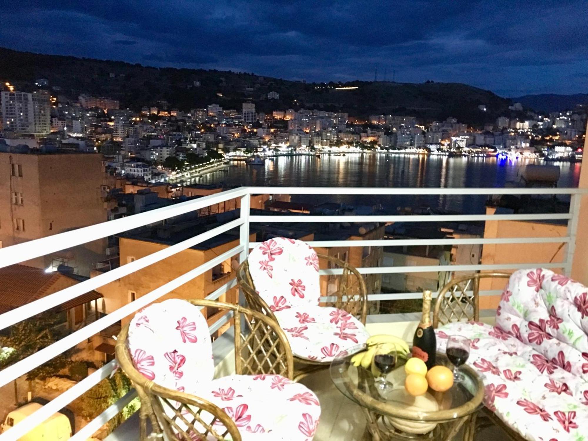 Luxury Holiday In Royal Apartment For King And Queen Sarandë Exterior foto